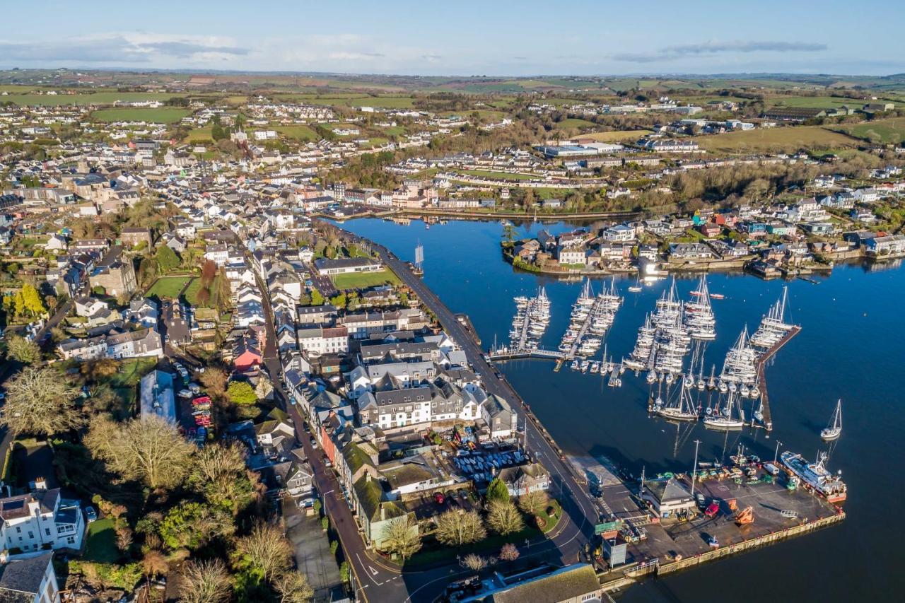 The Town House Kinsale, Hosted By Exquisite Holiday Homes, Sleeps 16 Zewnętrze zdjęcie