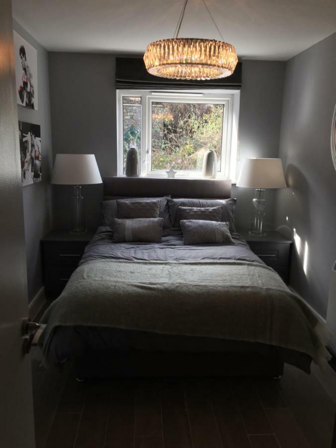 The Town House Kinsale, Hosted By Exquisite Holiday Homes, Sleeps 16 Zewnętrze zdjęcie