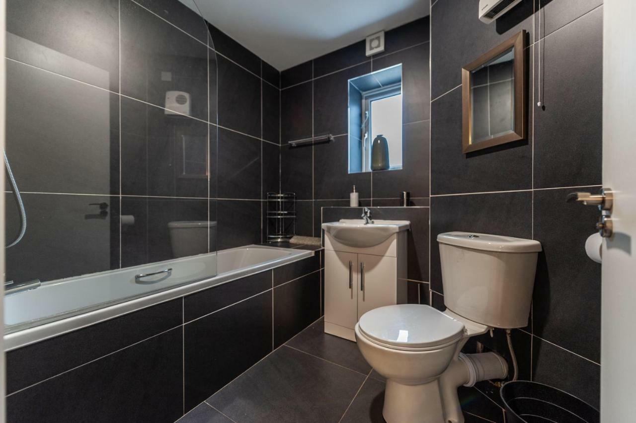 The Town House Kinsale, Hosted By Exquisite Holiday Homes, Sleeps 16 Zewnętrze zdjęcie