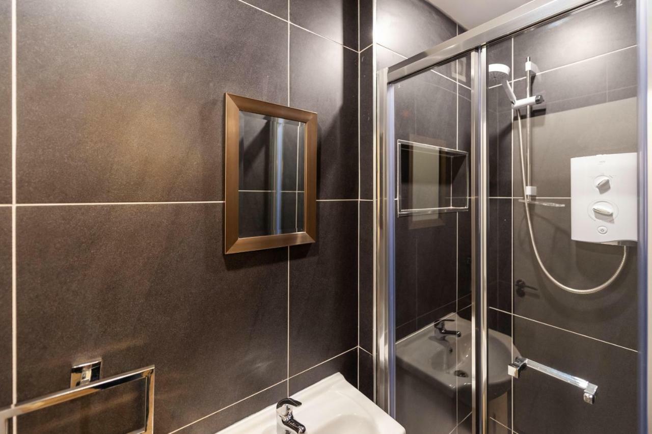 The Town House Kinsale, Hosted By Exquisite Holiday Homes, Sleeps 16 Zewnętrze zdjęcie